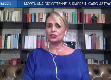 “Antonella Viola collabora con Pfizer”. Ma l’immunologa su Affari nega