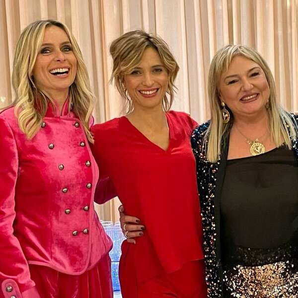 Natale 2021, da Amadeus a Monica Setta: tutte le foto dei party vip Natale 2021, da Amadeus a Monica Setta: tutte le foto dei party vip