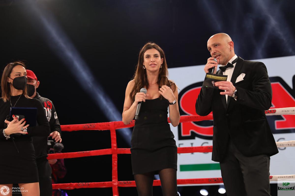 Night of Kick and Punch 11 show sul ring. Canalis special guest star Night of Kick and Punch 11 show sul ring. Canalis special guest star