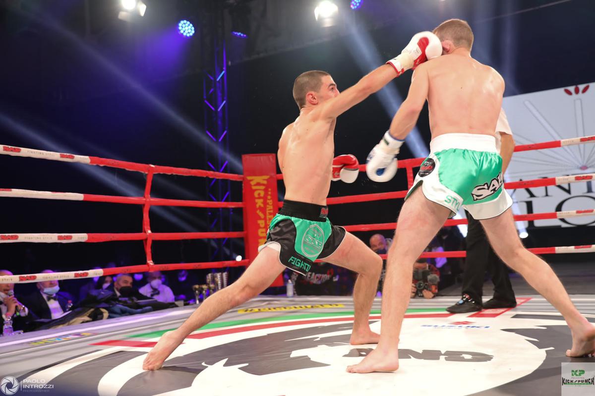 Night of Kick and Punch 11 show sul ring. Canalis special guest star Night of Kick and Punch 11 show sul ring. Canalis special guest star