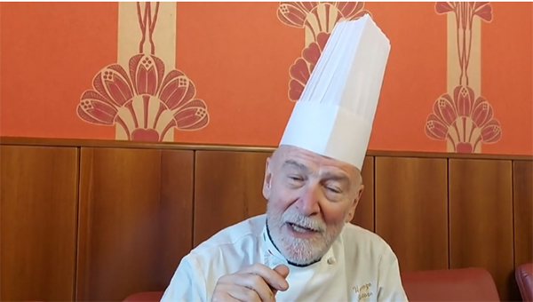 Il Panettone 2.0? “Filosofico e tecnologico”: intervista al “re” Vincenzo Santoro Il Panettone 2.0? “Filosofico e tecnologico”: intervista al “re” Vincenzo Santoro