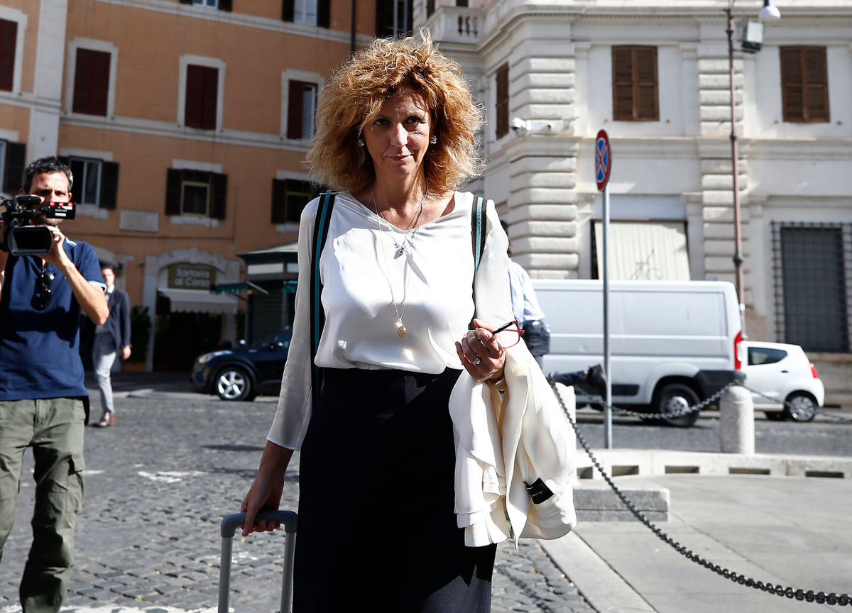 M5s, nuovi guai: “Non poteva espellerli”. Reintegro immediato di Lezzi e altri M5s, nuovi guai: “Non poteva espellerli”. Reintegro immediato di Lezzi e altri