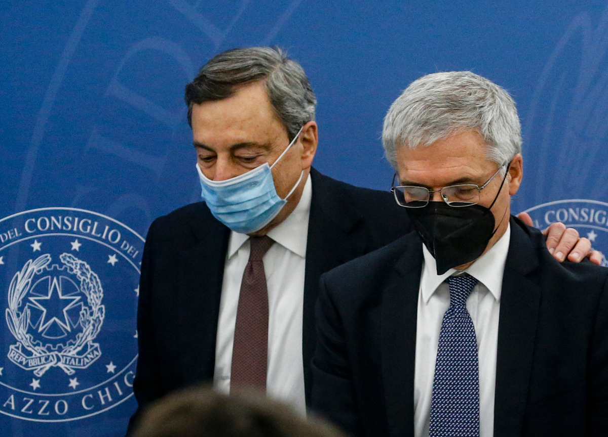 Draghi boccia il Superbonus: “Ha portato a frodi e ad aumento prezzi”. Ira M5s Draghi boccia il Superbonus: “Ha portato a frodi e ad aumento prezzi”. Ira M5s