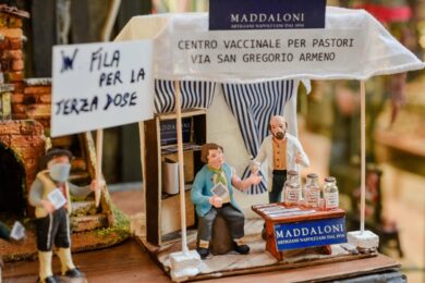 Natale con la variante Omicron, OMS: “La 3° dose non basta per stare sicuri”