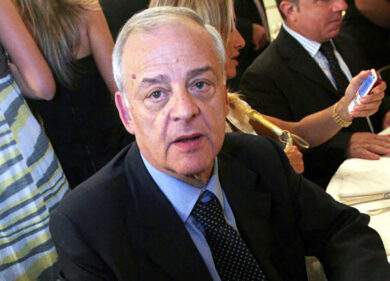 Quirinale, parla Cencelli: “Su Draghi troppe chiacchiere. Non mi convince”