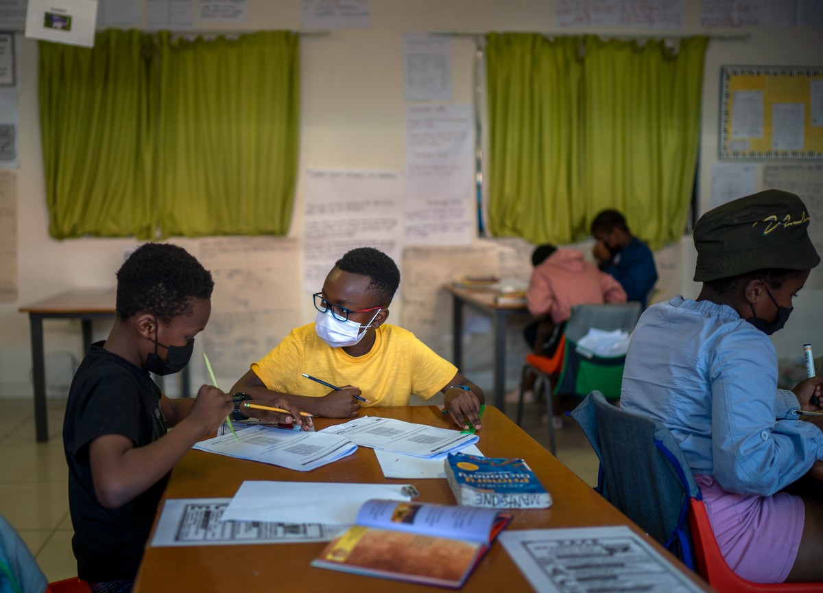 Nigeria, “1 mln di vaccini donati scaduti”. Omicron, positivi su del 500% Nigeria, “1 mln di vaccini donati scaduti”. Omicron, positivi su del 500%