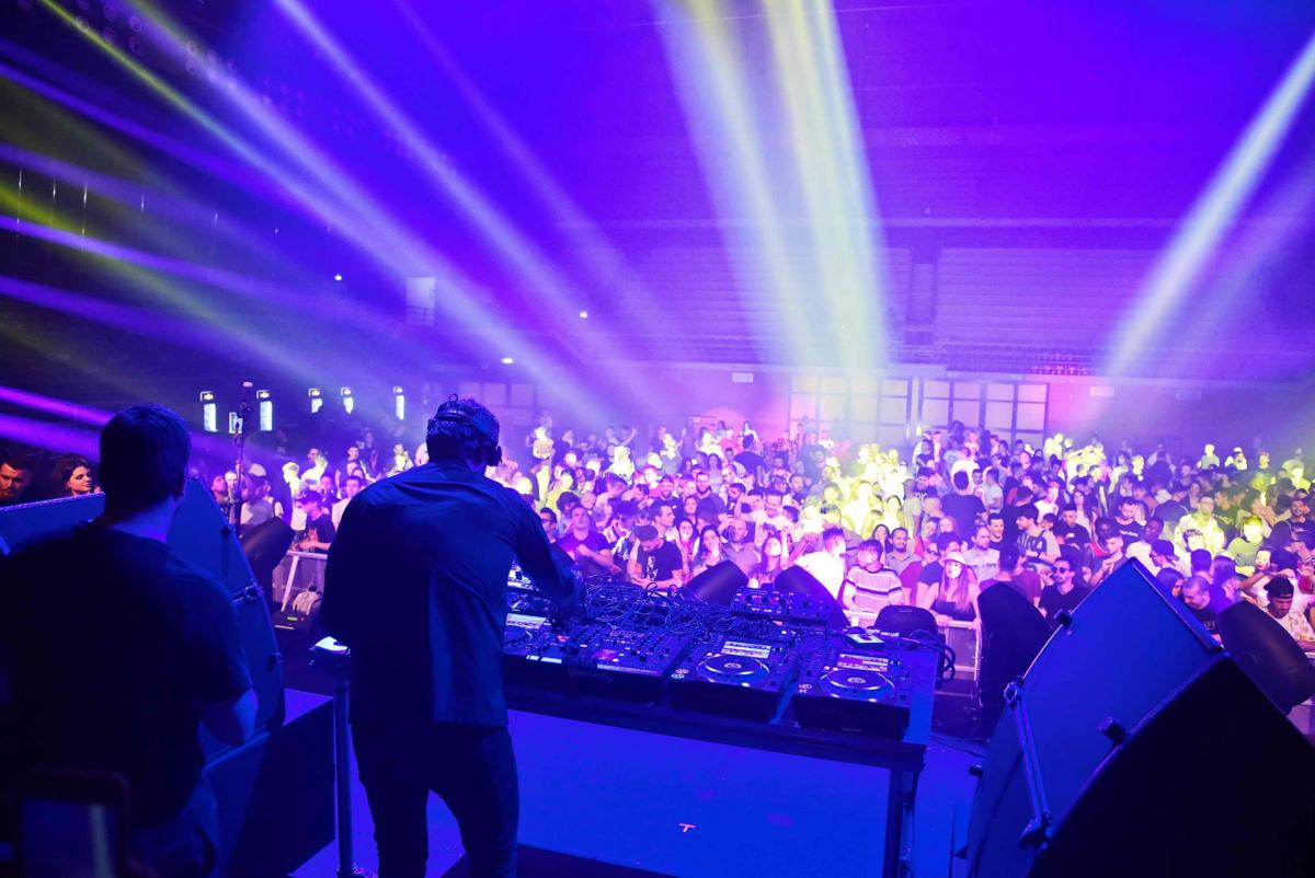 Discoteche chiuse con il Decreto Natale, Fipe: “Colpo di grazia al settore” Discoteche chiuse con il Decreto Natale, Fipe: “Colpo di grazia al settore”