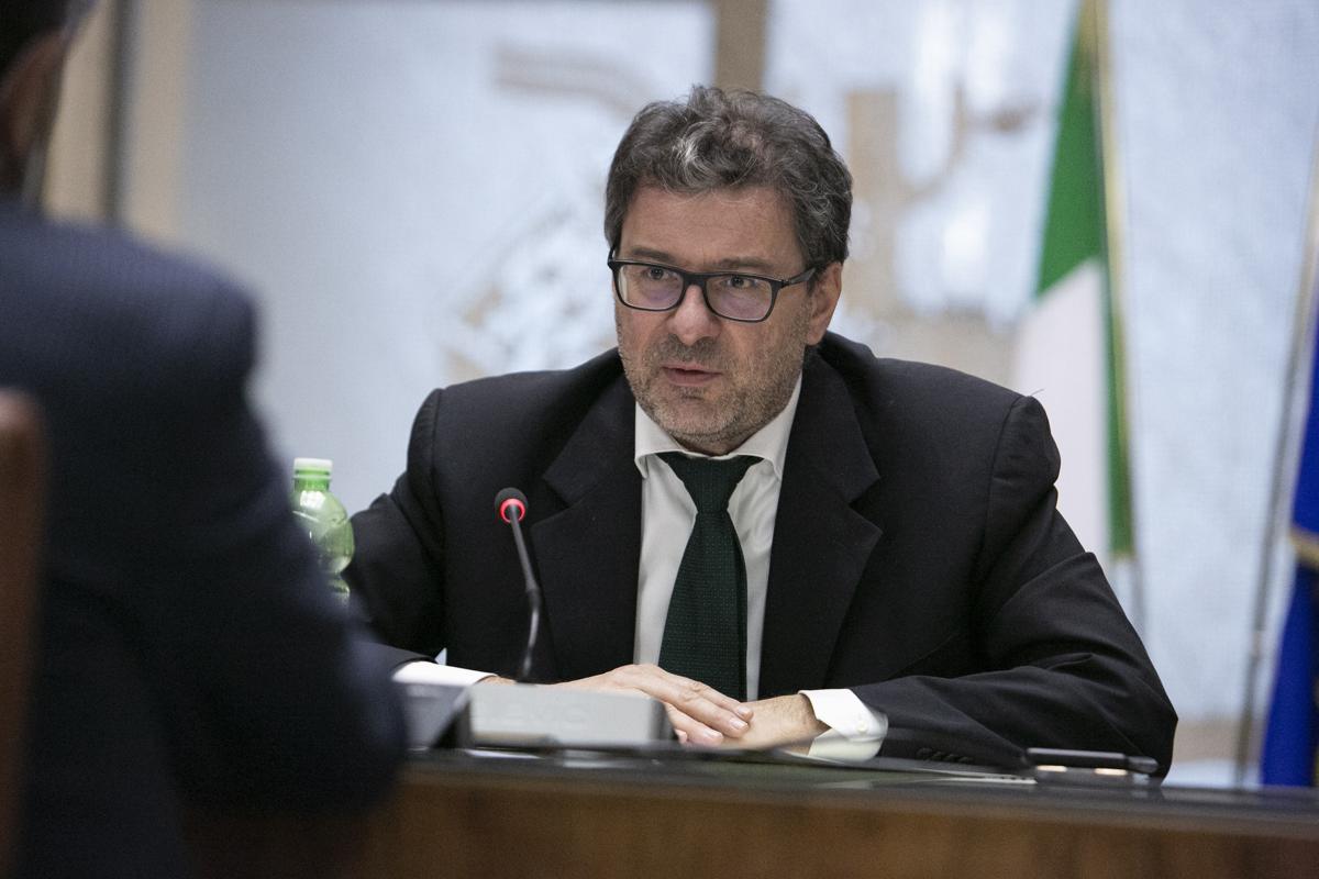Pnrr: Giorgetti, da Mise oltre 400 mln a imprenditoria femminile Pnrr: Giorgetti, da Mise oltre 400 mln a imprenditoria femminile