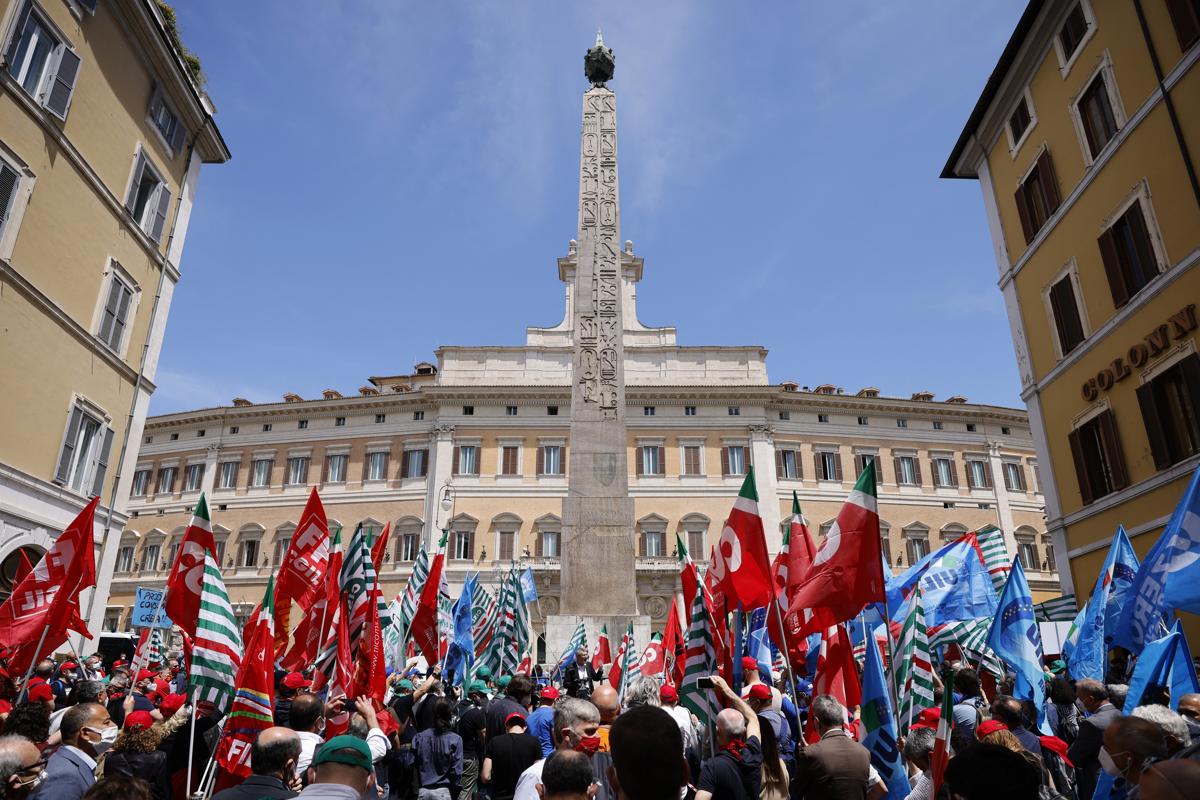 Baomark, Bekaert ex Embraco e Comita: tutti i 69 tavoli di crisi di Giorgetti Baomark, Bekaert ex Embraco e Comita: tutti i 69 tavoli di crisi di Giorgetti