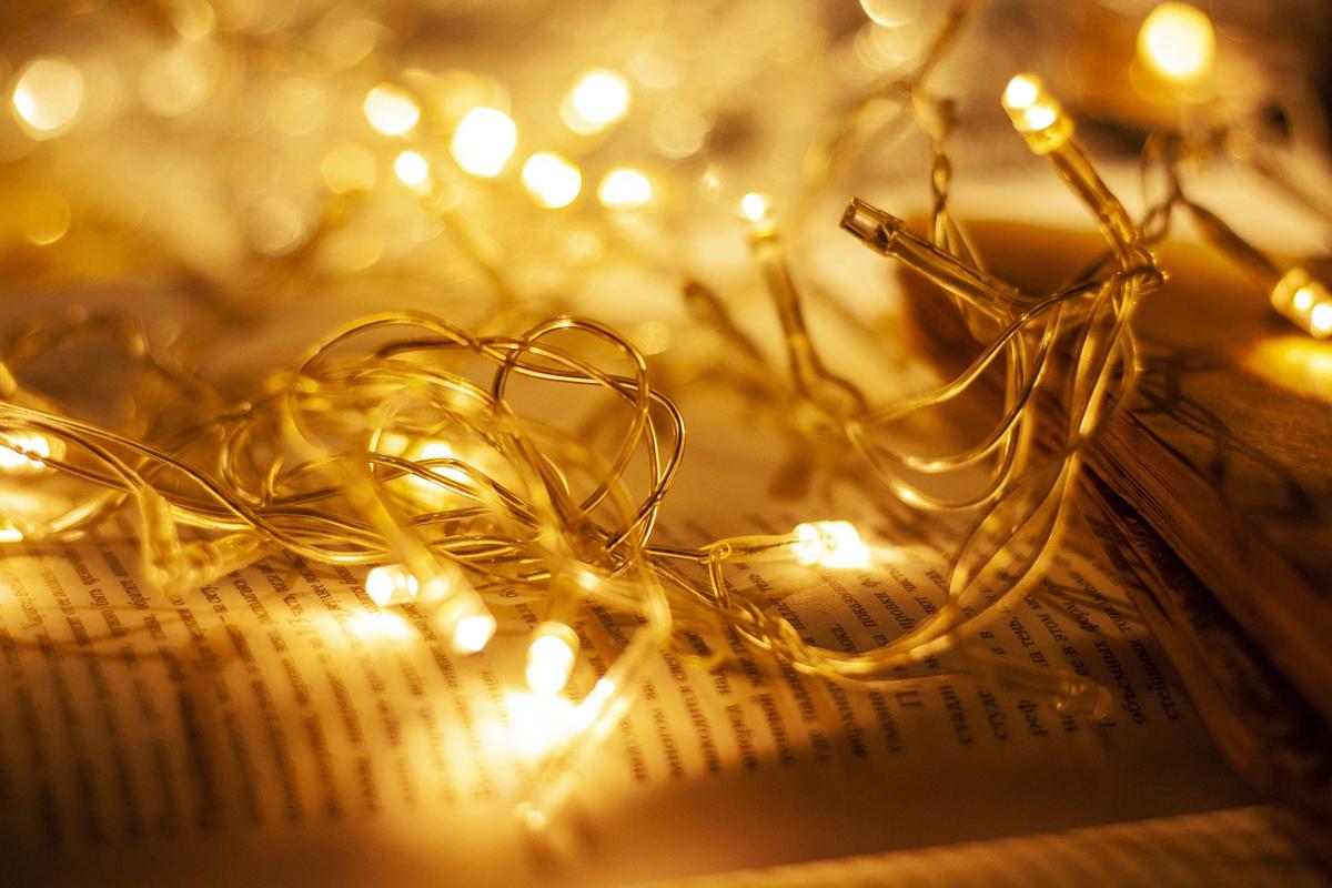 Libri da leggere e da regalare, 5 titoli consigliati tra le pubblicazioni 2021 Libri da leggere e da regalare, 5 titoli consigliati tra le pubblicazioni 2021