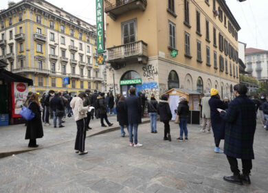 Caos quarantena, ipotesi zero giorni per i negativi con la terza dose fatta