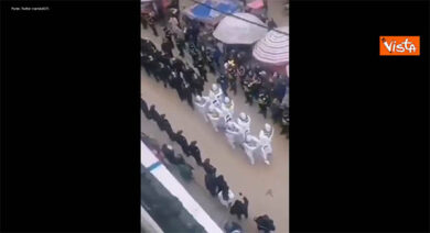 Messi alla gogna per non aver rispettato quarantena, il video dalla Cina