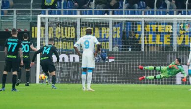 Covid, tornano gli stadi al 50%: stop alla vendita dei biglietti di Serie A