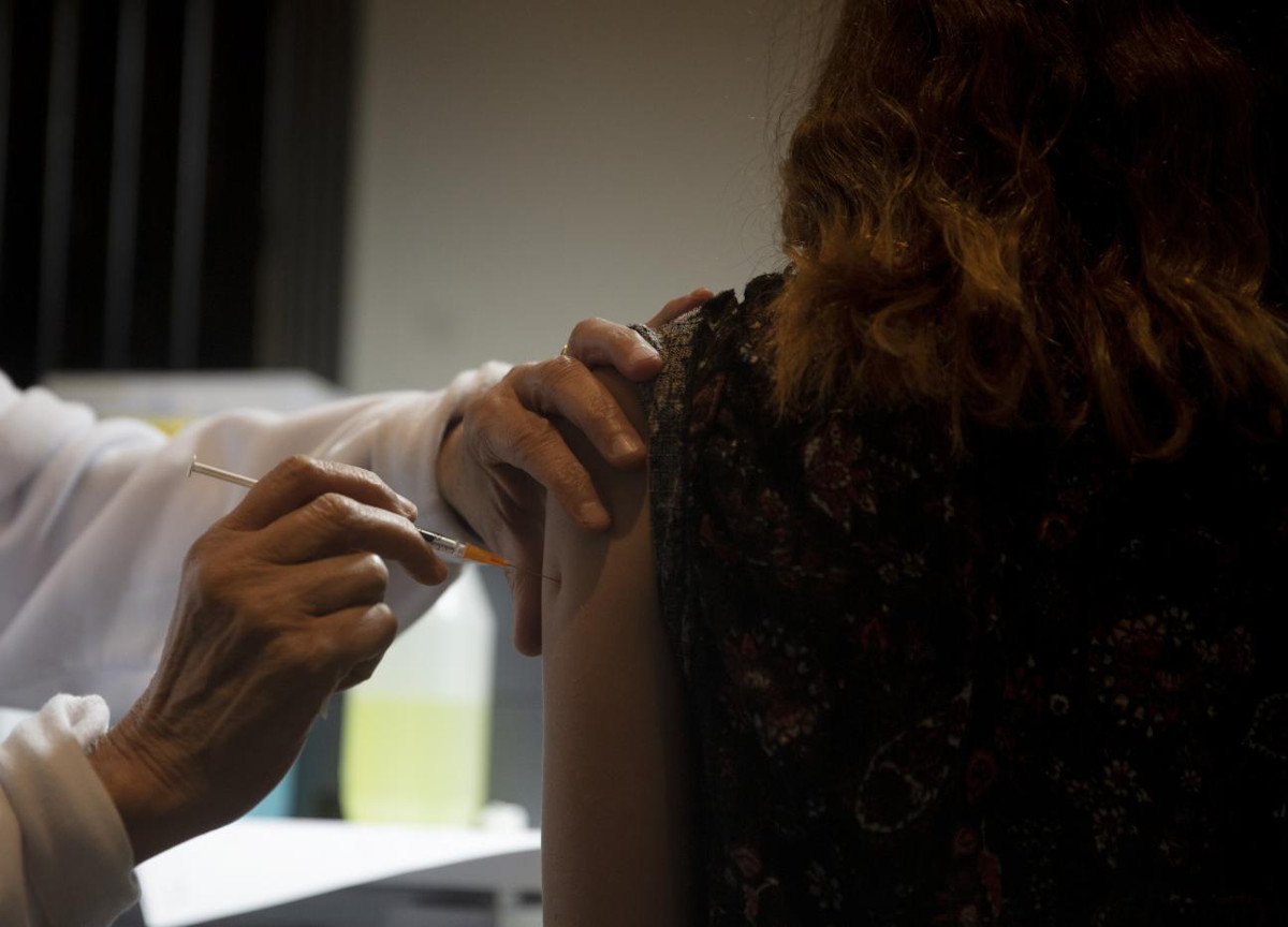 Israele, primo caso al mondo di “flurona”. Donna con Covid e influenza insieme Israele, primo caso al mondo di “flurona”. Donna con Covid e influenza insieme