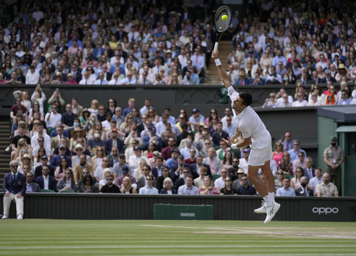 Banchiere beccato alla finale di Wimbledon. Ma era in quarantena per il Covid Banchiere beccato alla finale di Wimbledon. Ma era in quarantena per il Covid