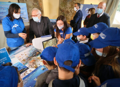 Scuola, i presidi contro la Dad ai non vaccinati. Confermato rientro il 10/01