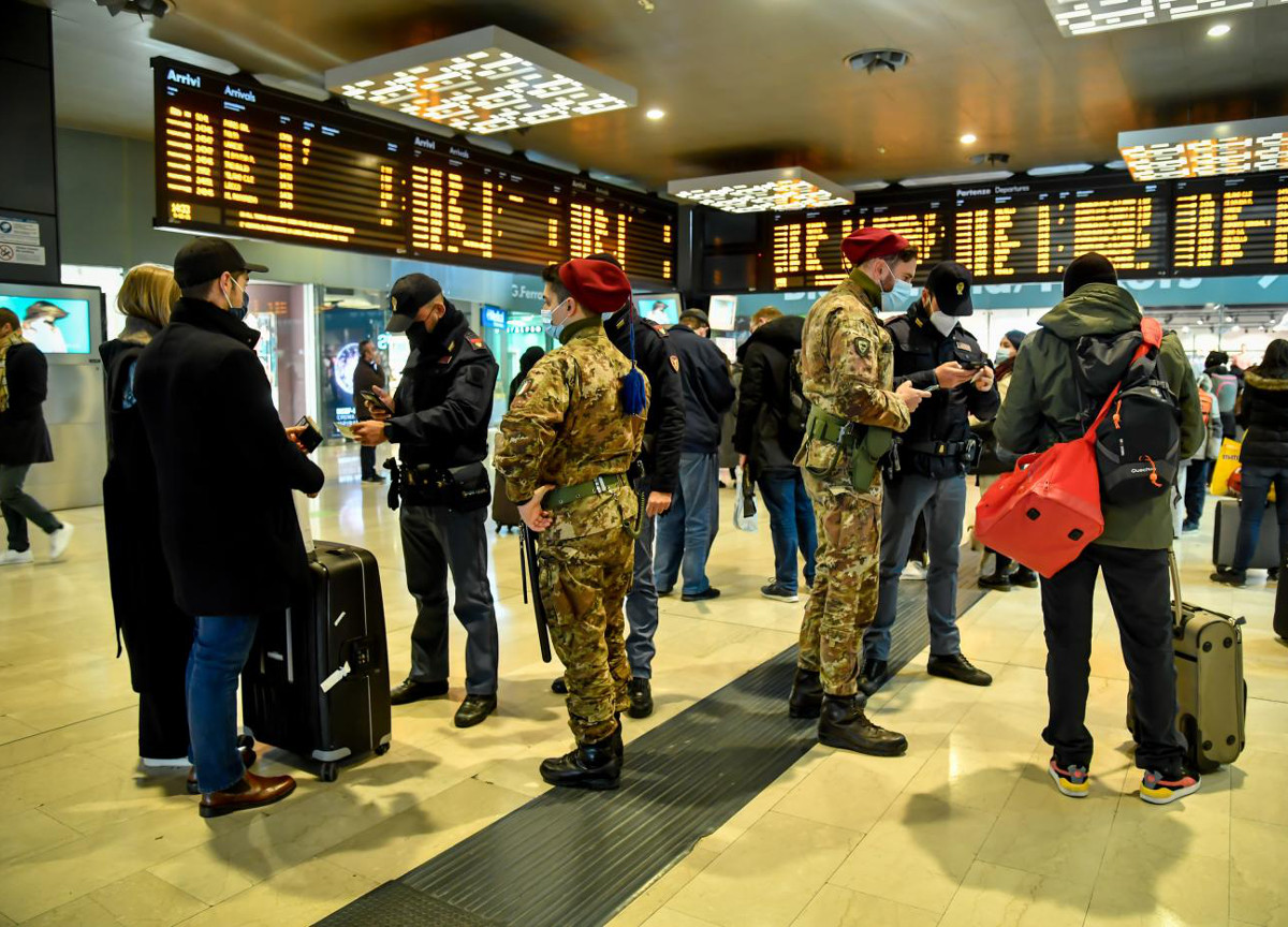 Il parroco No Vax fa scappare i fedeli. Si svuota la chiesa dopo la sua omelia Il parroco No Vax fa scappare i fedeli. Si svuota la chiesa dopo la sua omelia