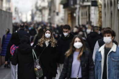 Covid, Lombardia in giallo e il tasso di positività supera il 23%