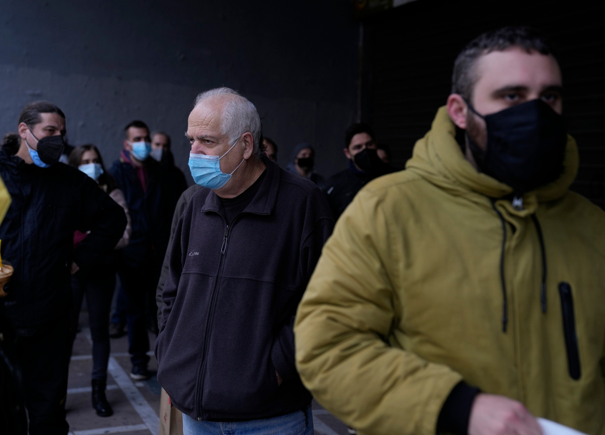 Omicron, Liguria ad un passo dall’arancione. Crisi terapie intensive ovunque