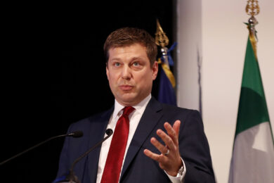 Iveco scivola a Piazza Affari al debutto dopo lo scorporo da Cnh Industrial