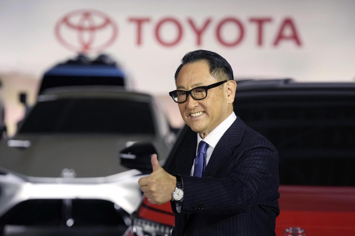 Usa, Toyota corre e supera Gm: storico sorpasso del brand giapponese Usa, Toyota corre e supera Gm: storico sorpasso del brand giapponese