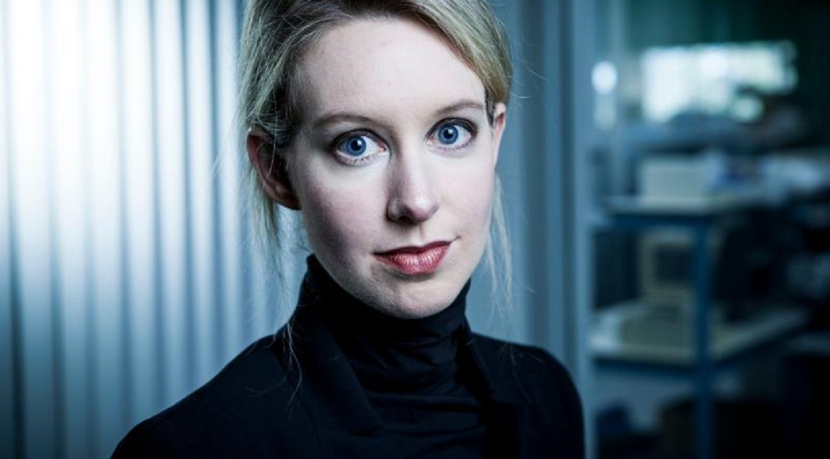 Theranos, Elizabeth Holmes condannata per frode, rischia 20 anni di carcere Theranos, Elizabeth Holmes condannata per frode, rischia 20 anni di carcere