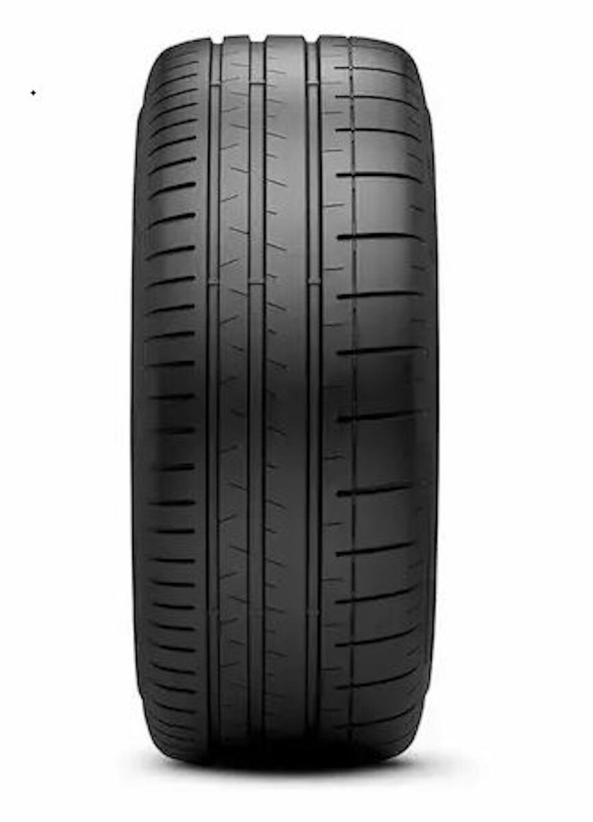 Pirelli P zero Corsa, nati per la nuova Porsche Cayenne Turbo GT Pirelli P zero Corsa, nati per la nuova Porsche Cayenne Turbo GT