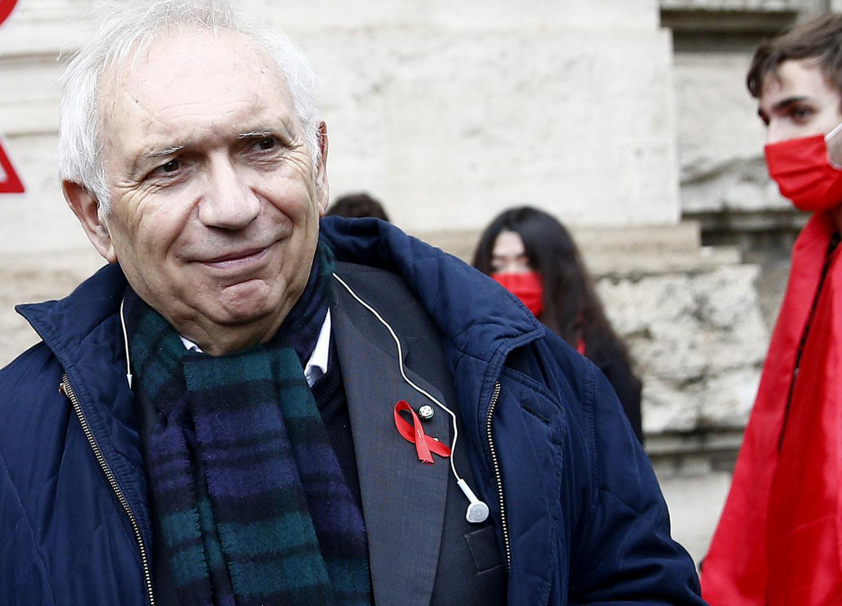 Scuola, mai pagati i supplenti d’emergenza. E adesso ne servono altri 50 mila Scuola, mai pagati i supplenti d’emergenza. E adesso ne servono altri 50 mila