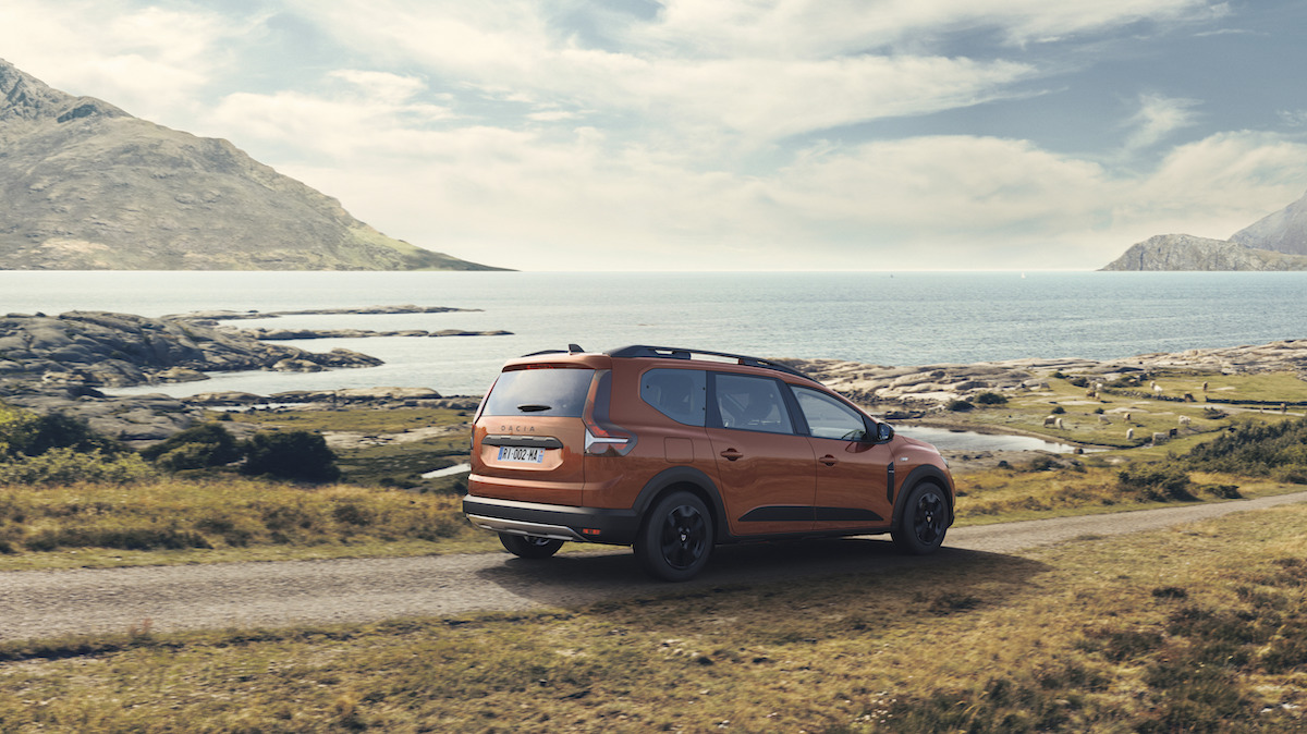 Mercato auto: Dacia torna a crescere in Italia Mercato auto: Dacia torna a crescere in Italia