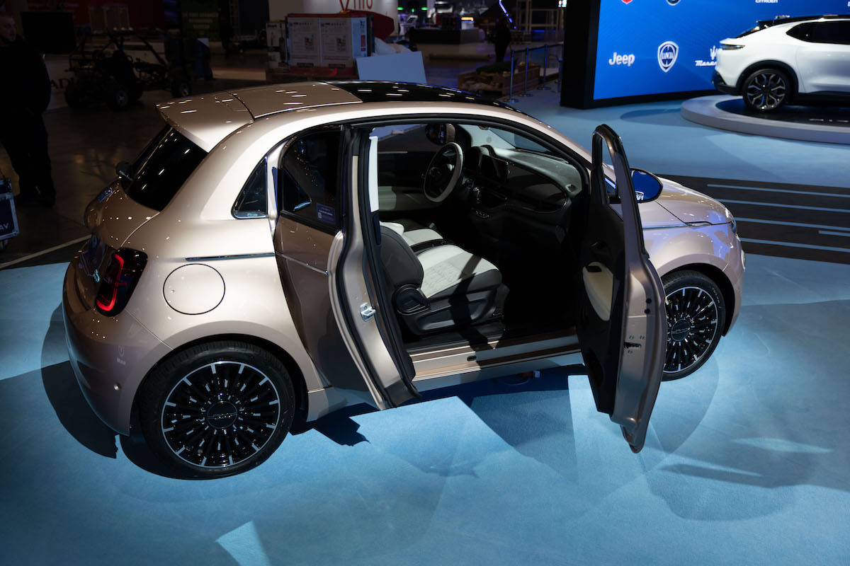 Electronics Show (CES) 2022, debutta la nuova Fiat 500 Electronics Show (CES) 2022, debutta la nuova Fiat 500