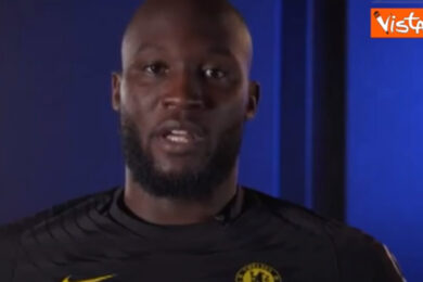 Lukaku si scusa con i tifosi del Chelsea per le parole sull’Inter. Video