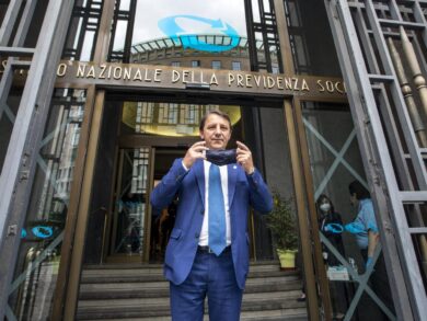 Pensioni, gli aumenti definitivi del 2022: di quanto e come. Tutti i calcoli