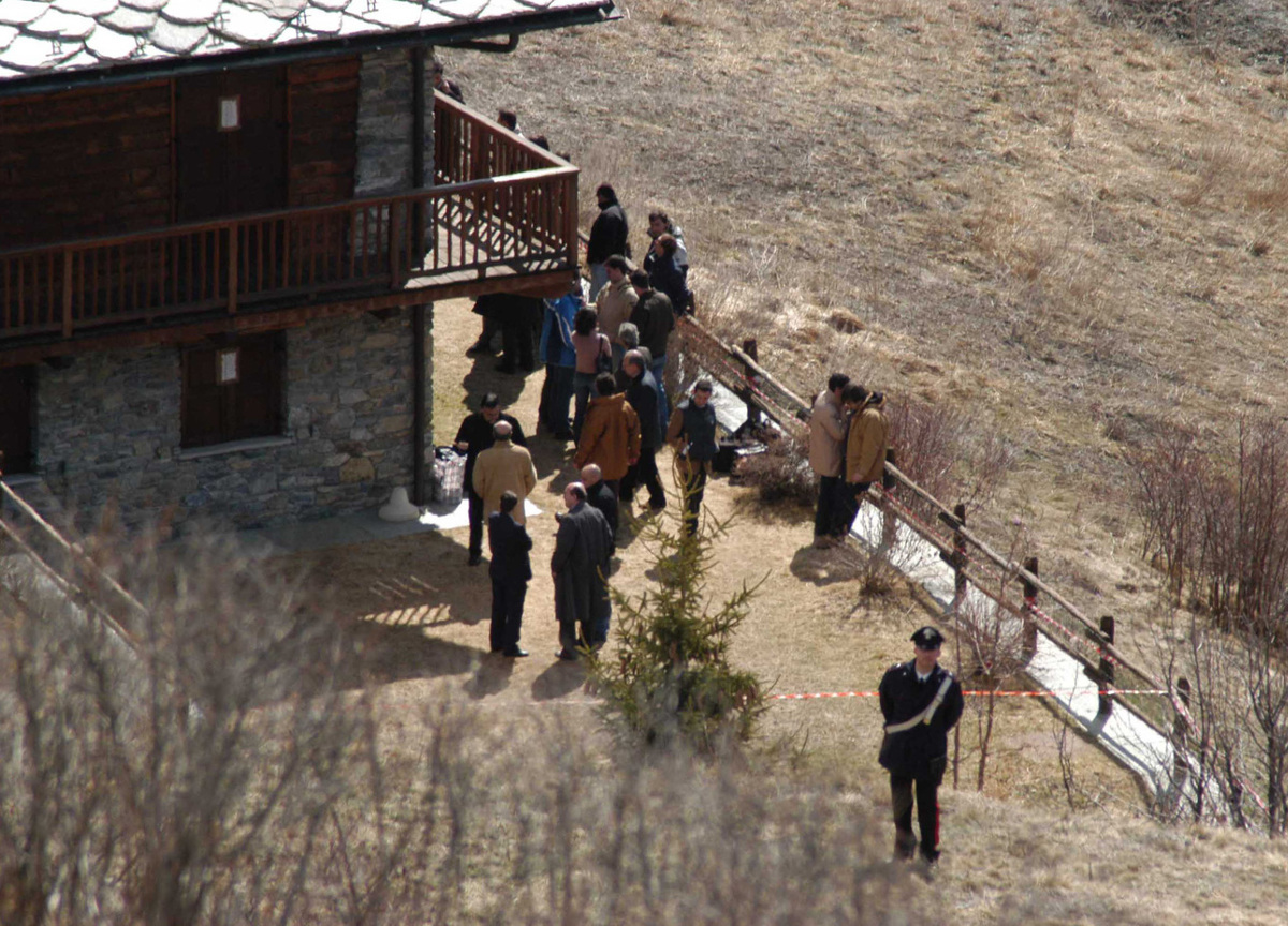 Cogne, la Franzoni ha festeggiato il capodanno nella villa del massacro Cogne, la Franzoni ha festeggiato il capodanno nella villa del massacro