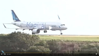 L’Airbus rischia di schiantarsi sulla pista. VIDEO