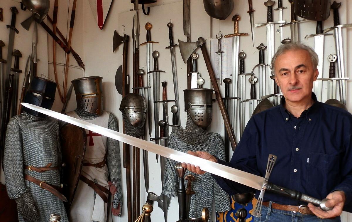 La spada di Braveheart? Veniva dal Friuli! Del Tin: “Io e Mel Gibson…” FOTO La spada di Braveheart? Veniva dal Friuli! Del Tin: “Io e Mel Gibson…” FOTO