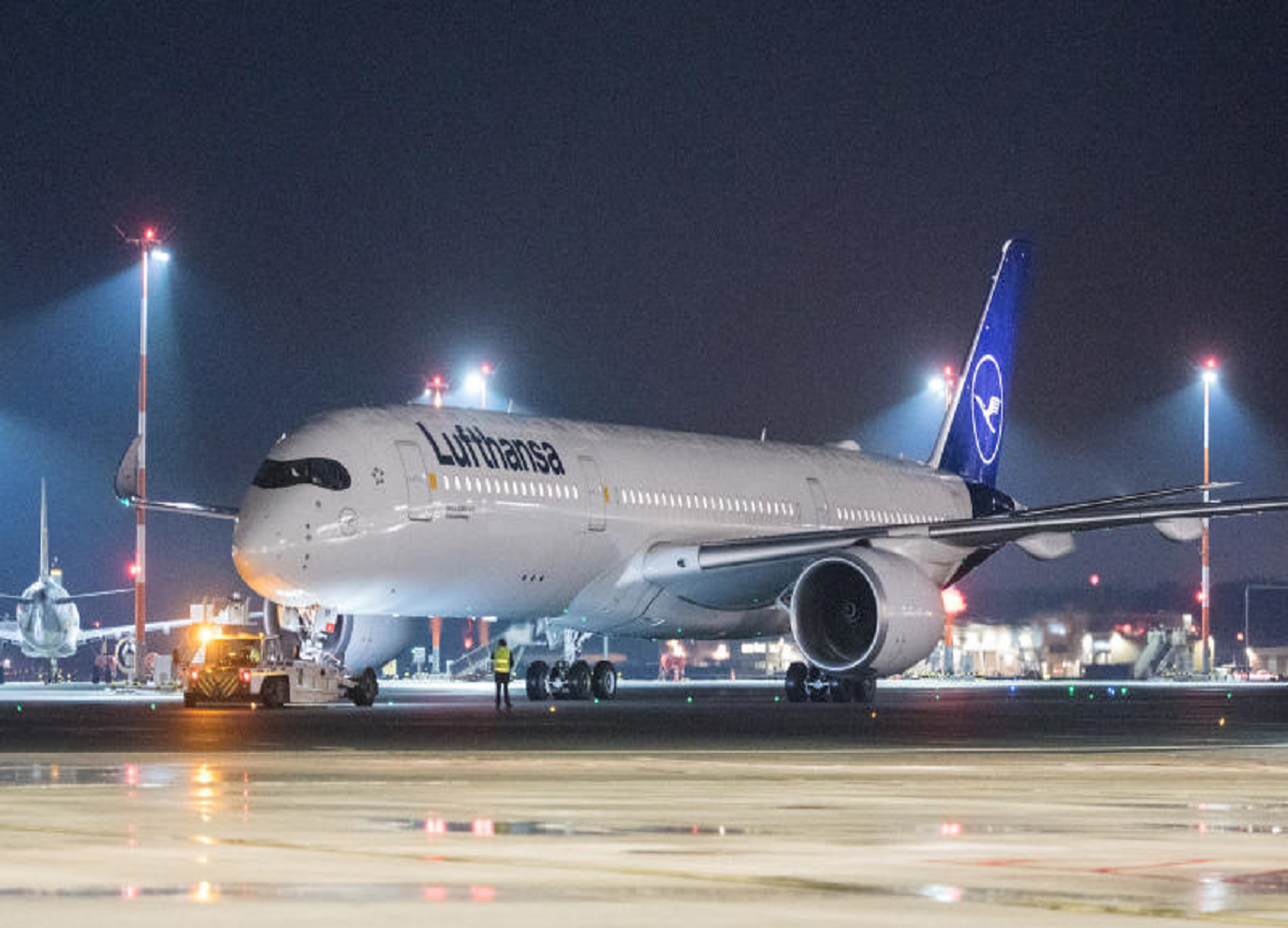 Ita Airways, Lufthansa interessata al 40% della società. Superati i francesi Ita Airways, Lufthansa interessata al 40% della società. Superati i francesi