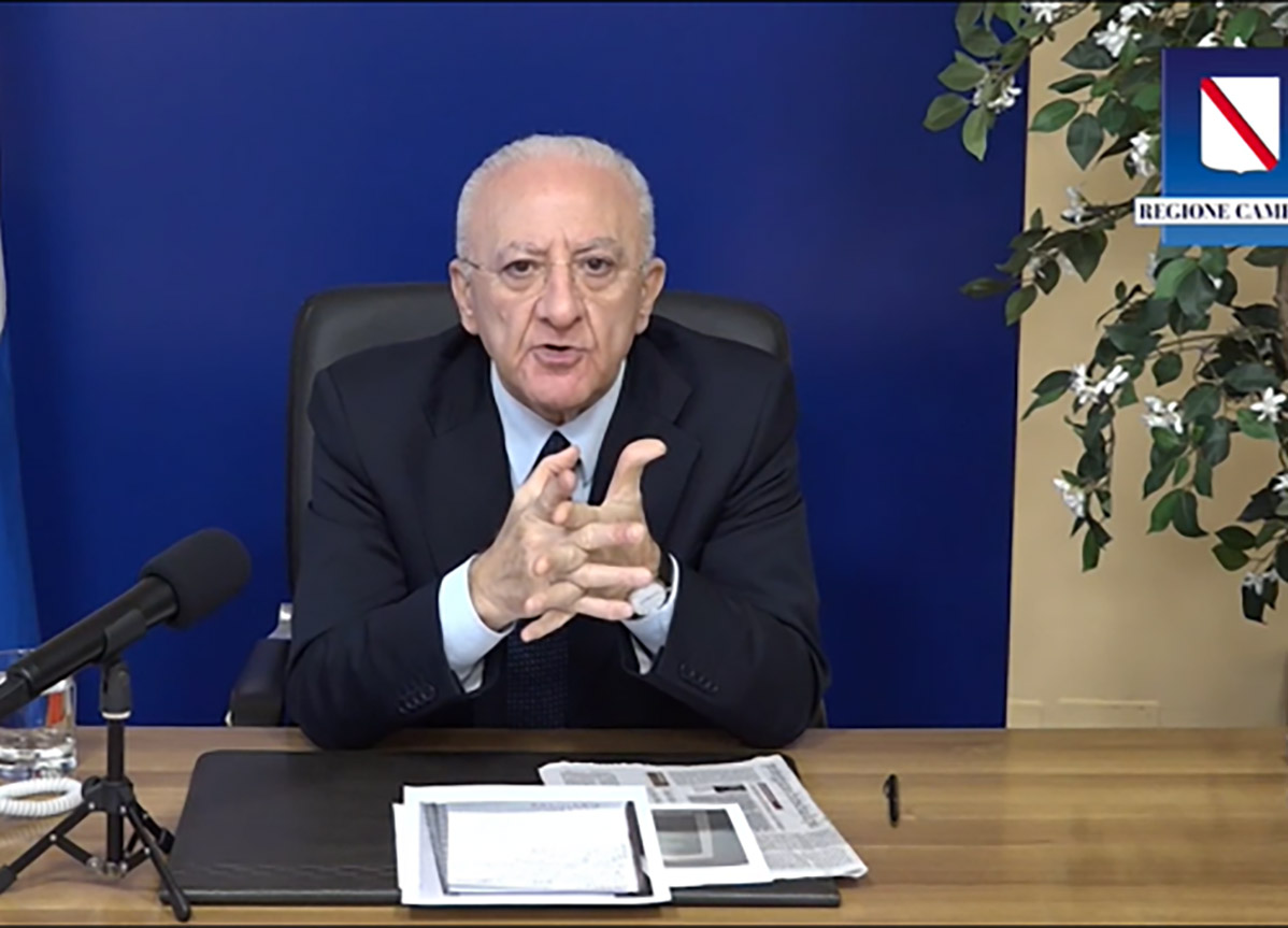 Scuola, ira De Luca: “In Campania la chiudo”, ma il governo impugna decisione Scuola, ira De Luca: “In Campania la chiudo”, ma il governo impugna decisione