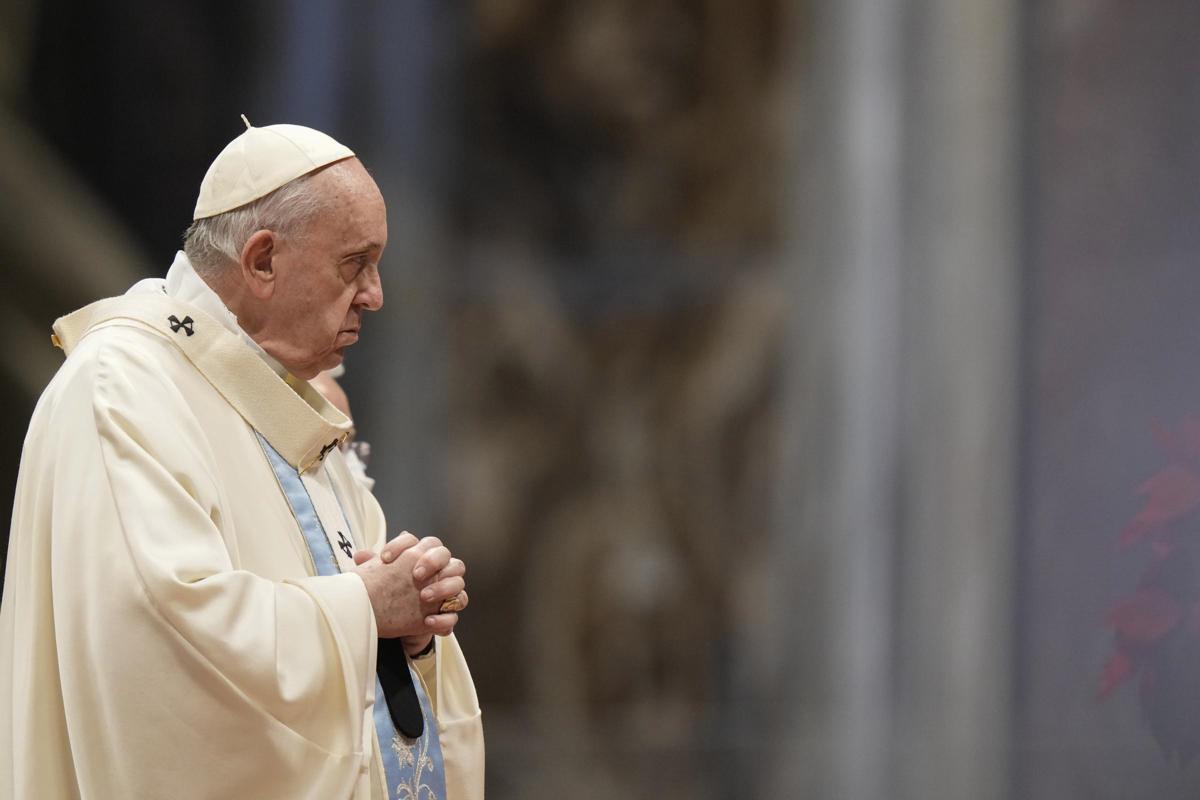 Teano-Calvi, vescovo blocca i preti No Vax. “Divieto di dare la comunione” Teano-Calvi, vescovo blocca i preti No Vax. “Divieto di dare la comunione”