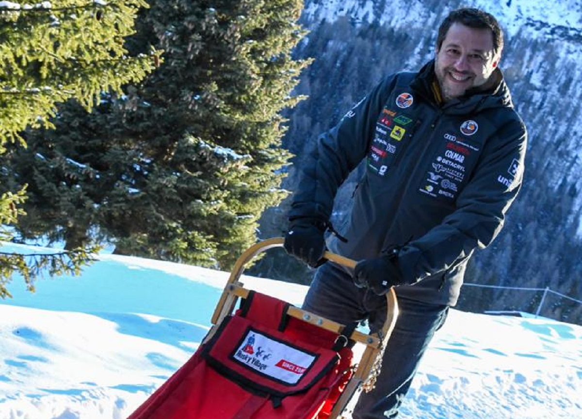 Salvini si rilassa sulle nevi di Bormio. FOTO