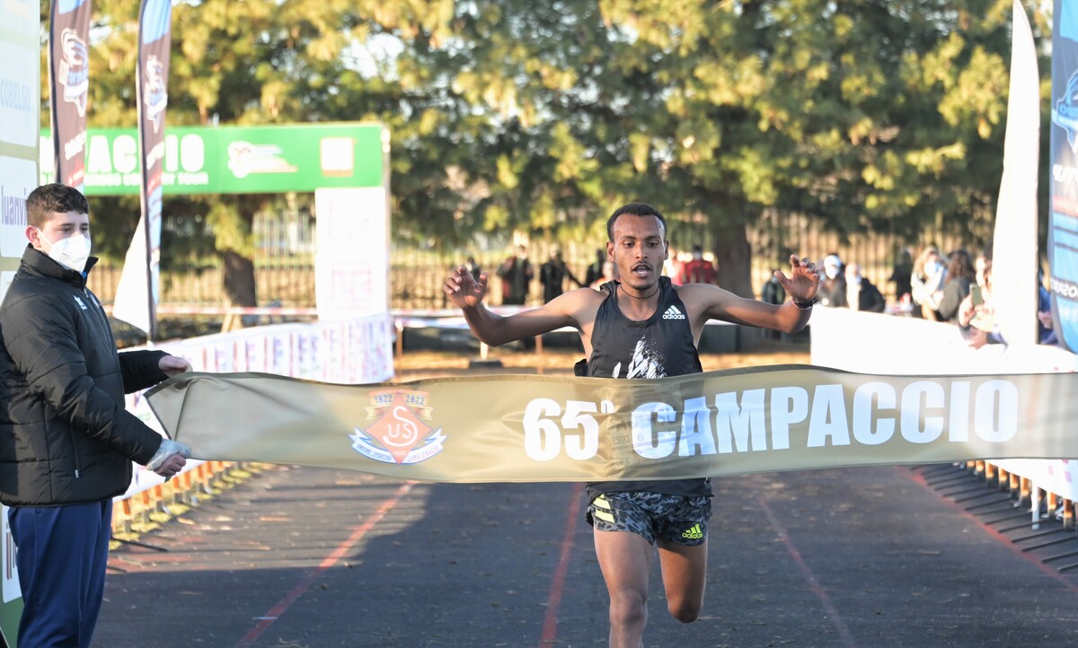 Campaccio 2022 nel segno d’Etiopia vincono Yihune Addisu e Dawit Seyaum Campaccio 2022 nel segno d’Etiopia vincono Yihune Addisu e Dawit Seyaum