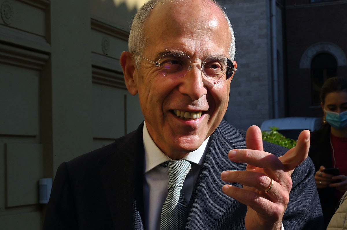 Manager reputation, Starace (Enel) guida la classifica. Segue Descalzi (Eni) Manager reputation, Starace (Enel) guida la classifica. Segue Descalzi (Eni)