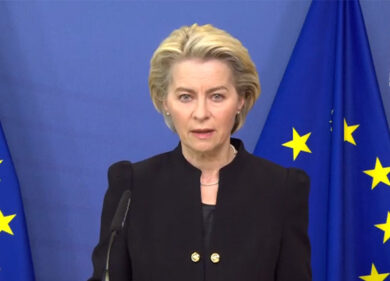 Von der Leyen commossa ricorda (parlando in italiano) David Sassoli