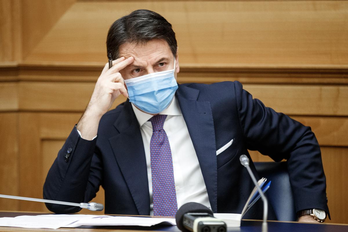 Covid, Conte: “Subito ristori in Cdm. Ok dalla Camera a legge sulle lobby” Covid, Conte: “Subito ristori in Cdm. Ok dalla Camera a legge sulle lobby”