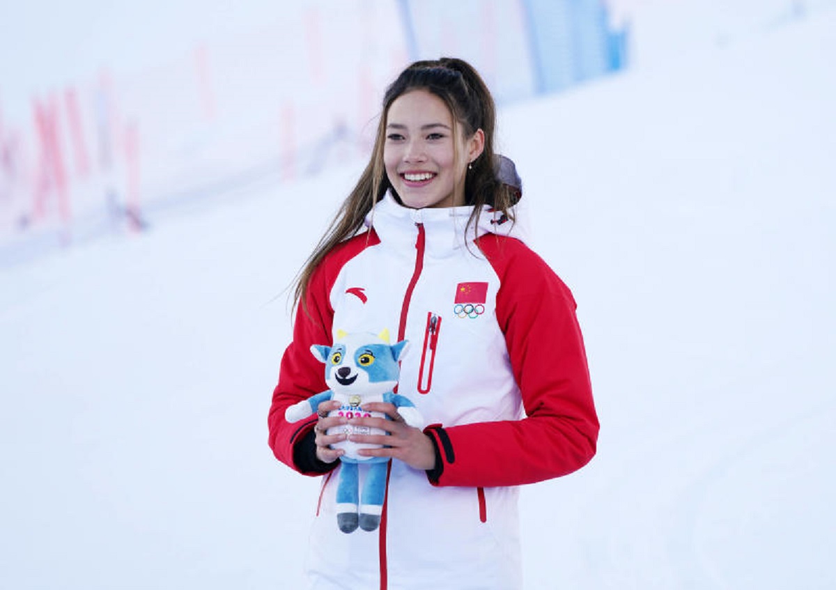 Eileen Gu, la sciatrice e top model che passa dagli USA alla Cina Eileen Gu, la sciatrice e top model che passa dagli USA alla Cina