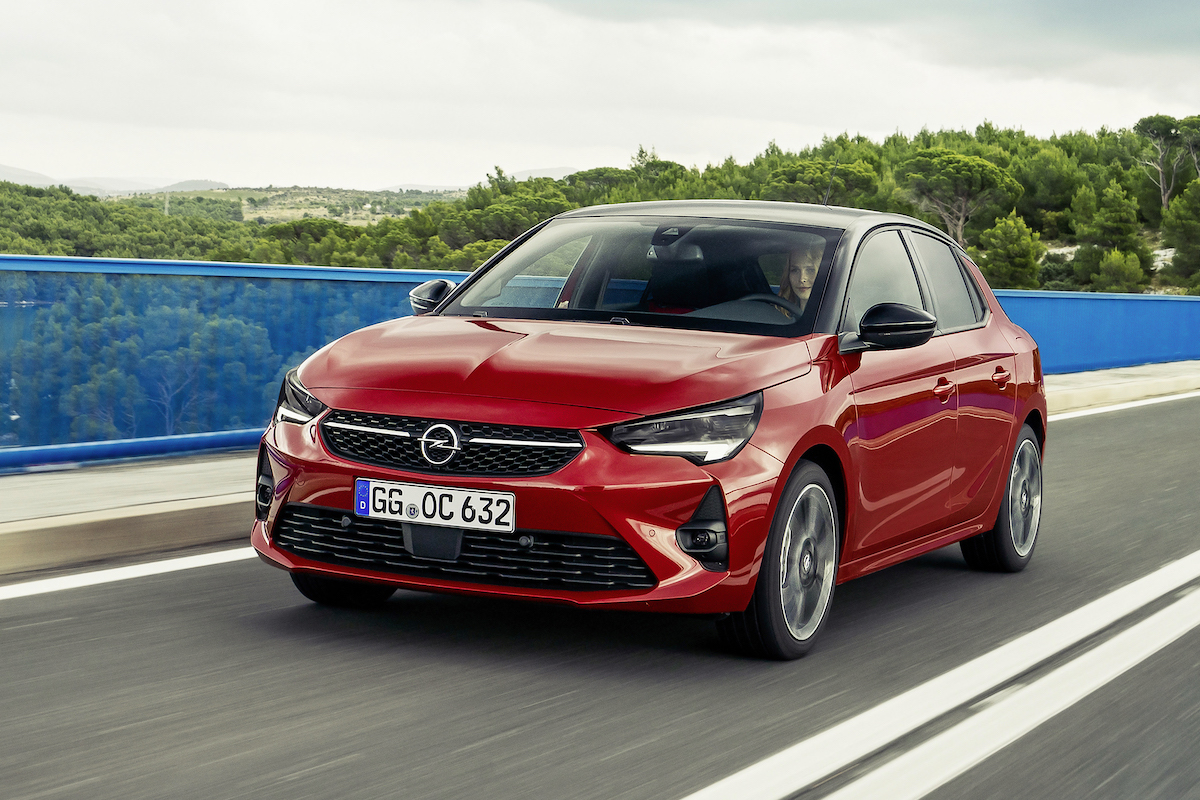 Le Opel Corsa e Crossland  Blitz Edition, si comprano on line