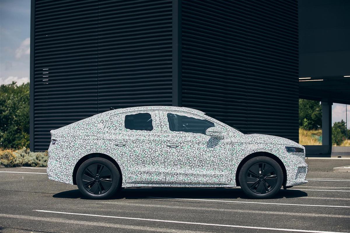 Skoda: svelati i primi bozzetti della nuova Enyaq Coupè iV
