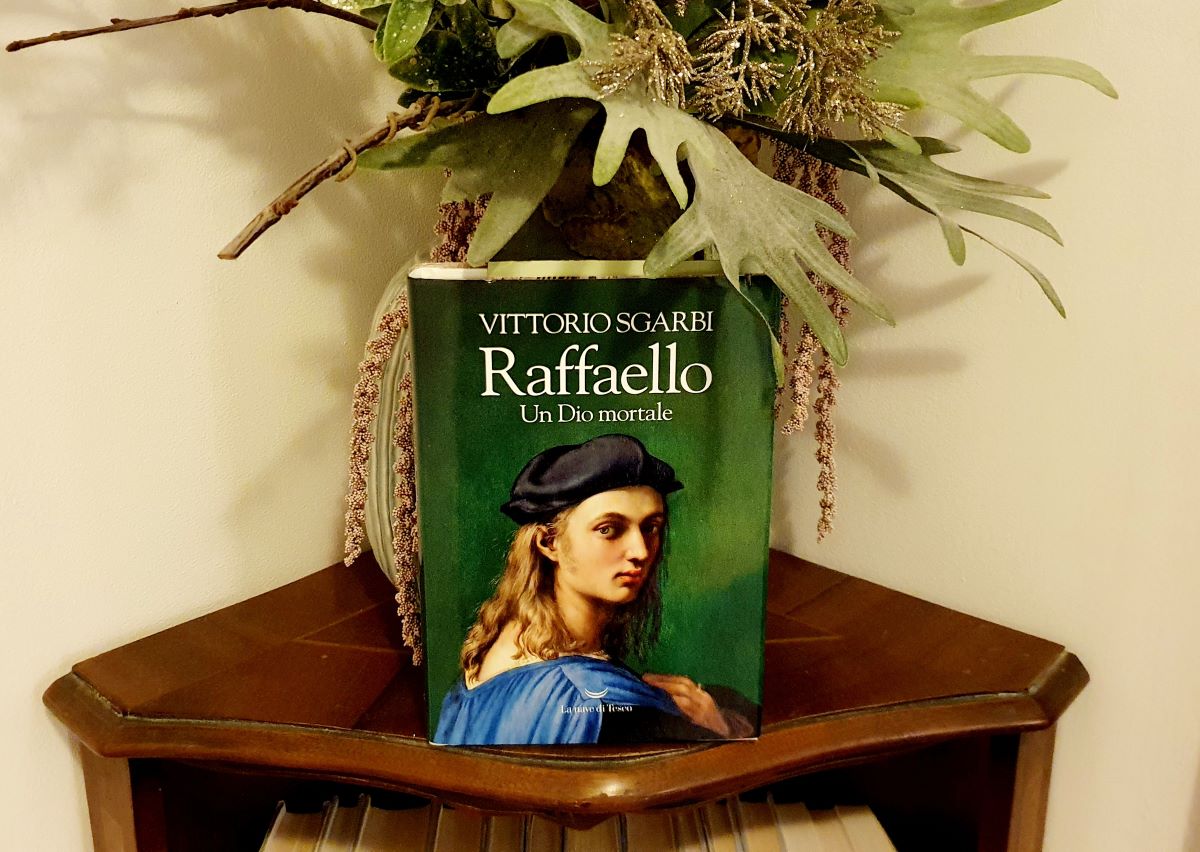 Vittorio Sgarbi racconta Raffaello, un Dio mortale Vittorio Sgarbi racconta Raffaello, un Dio mortale
