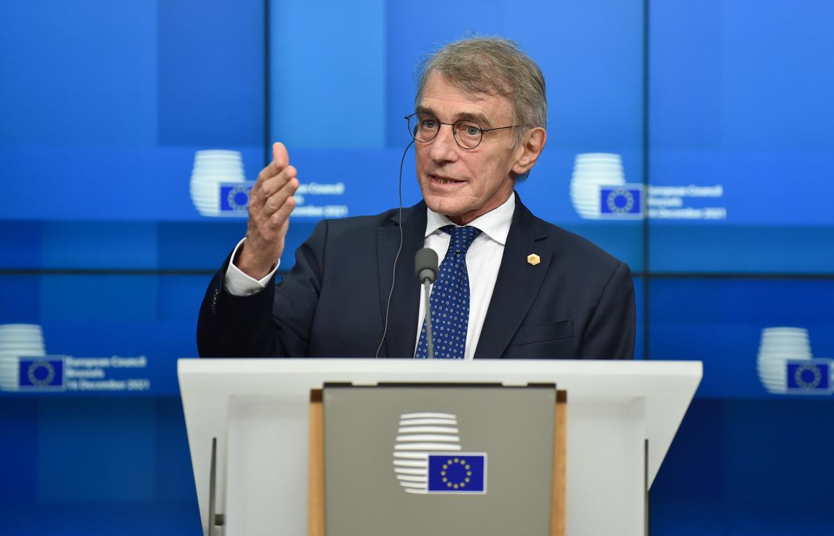 Sassoli, camera ardente in Campidoglio: da Mattarella a Draghi l’ultimo saluto Sassoli, camera ardente in Campidoglio: da Mattarella a Draghi l’ultimo saluto