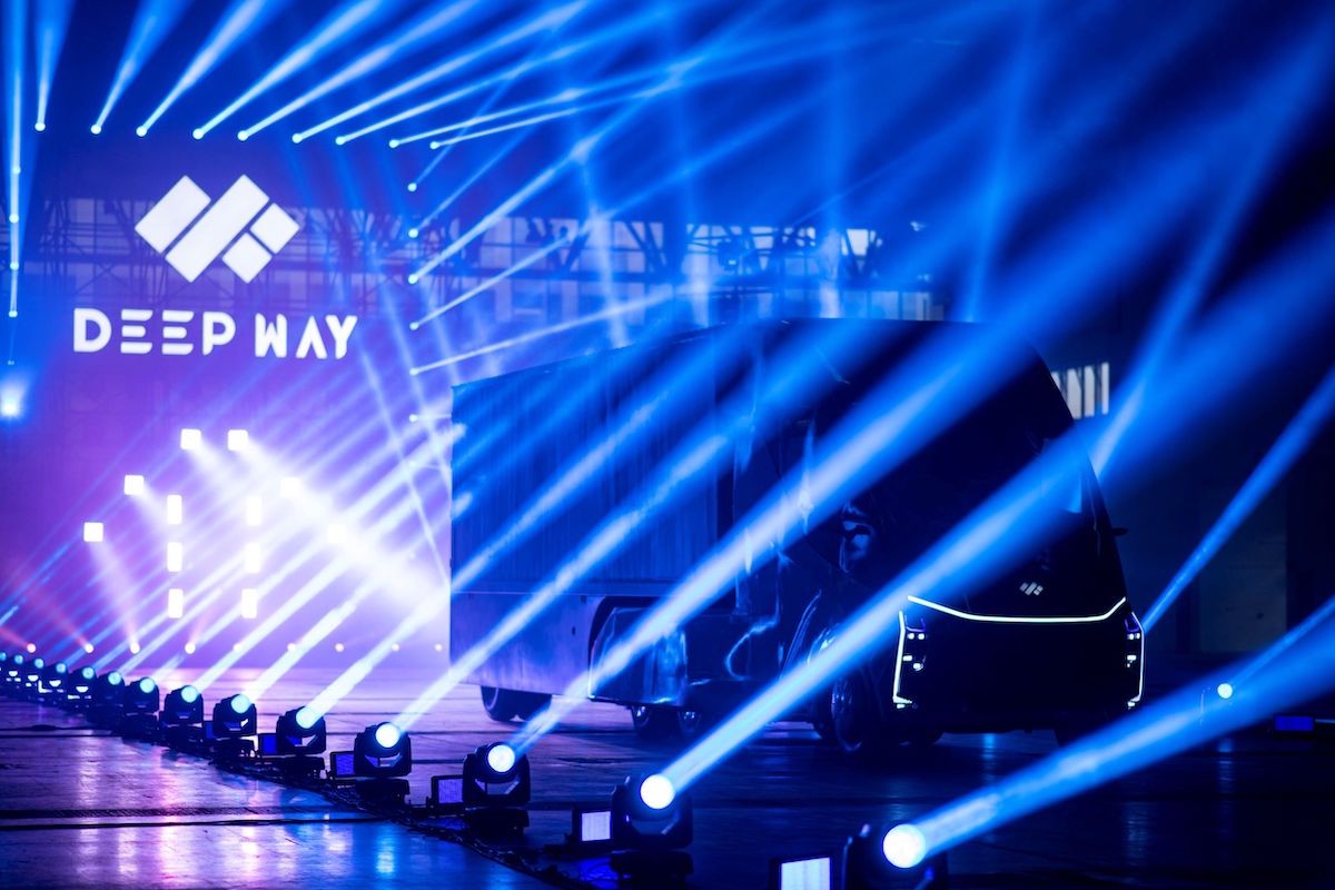 DeepWay, svela il camion elettrico a guida autonoma disegnato da Pininfarina DeepWay, svela il camion elettrico a guida autonoma disegnato da Pininfarina