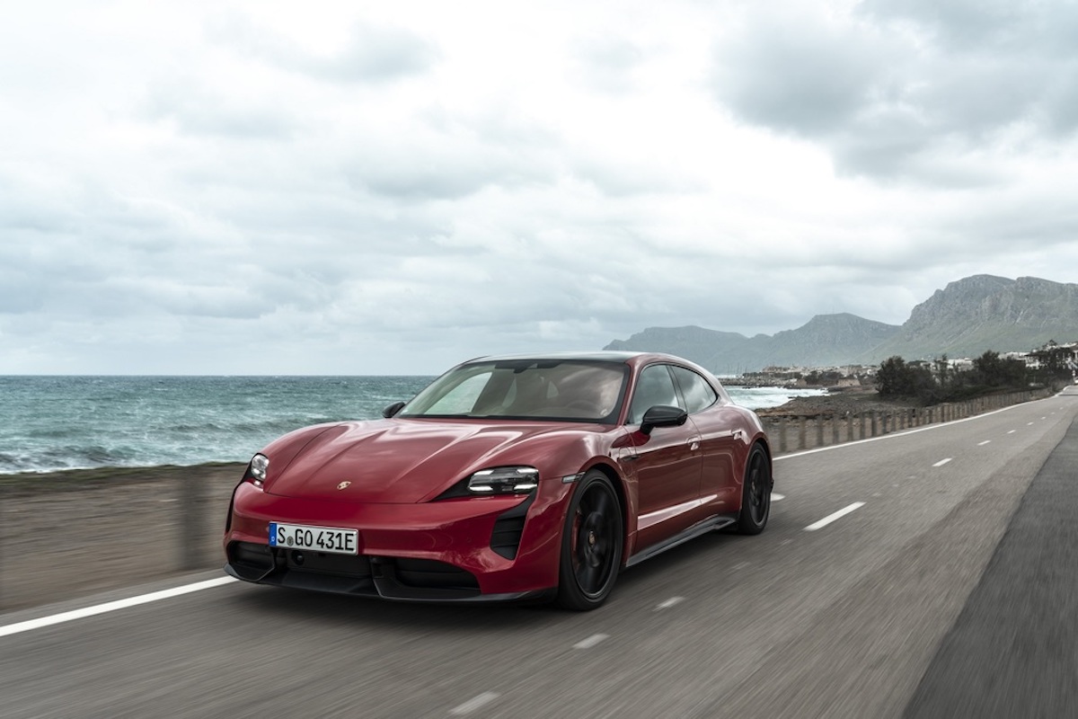 Porsche, anno da record oltre 300.000 vetture vendute Porsche, anno da record oltre 300.000 vetture vendute